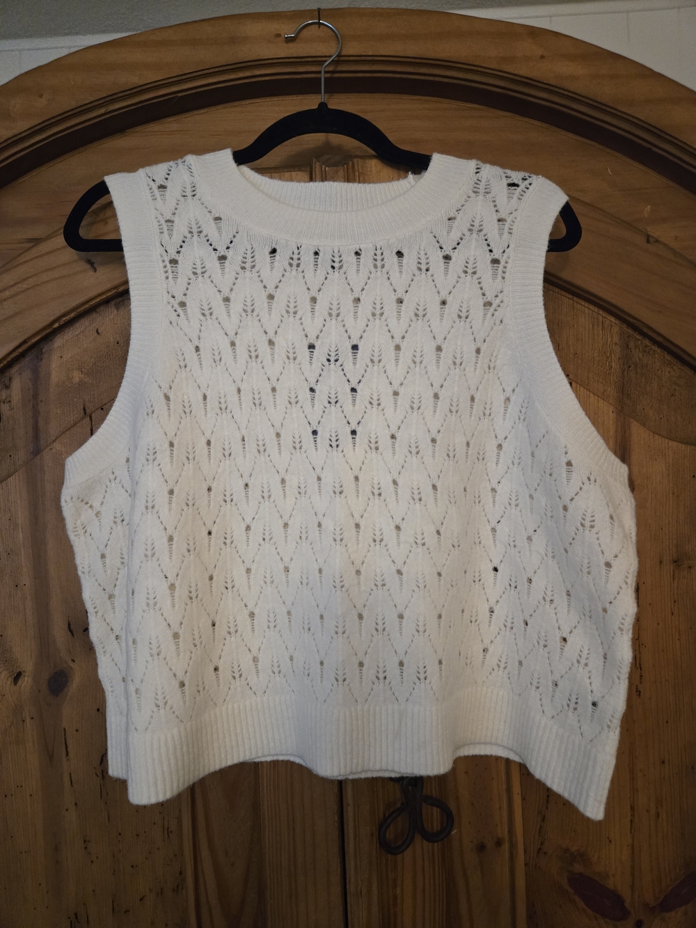 Universal Thread White Openwork Knit Sleeveless Top